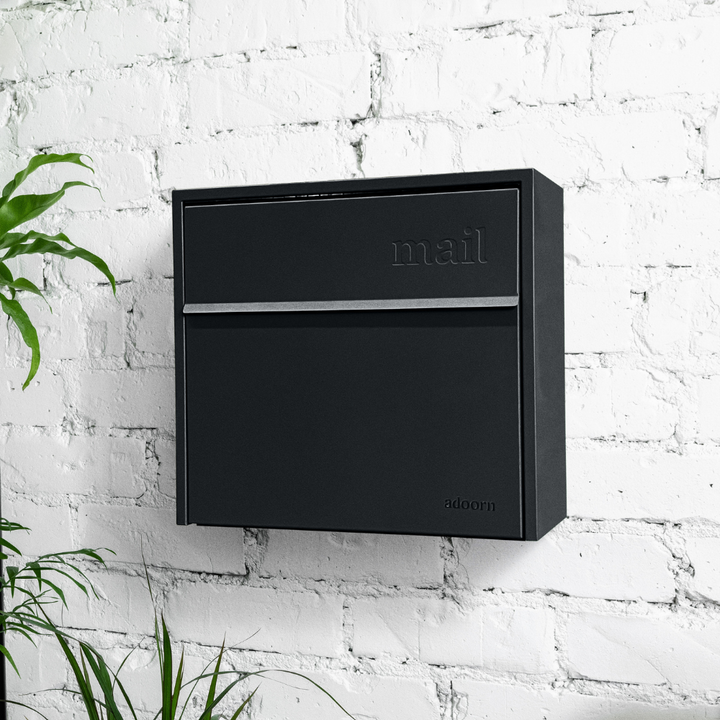 Wall Mount-Small Mailbox (Black)